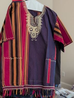 colorful shirt from africa no size or manufacturer tag.